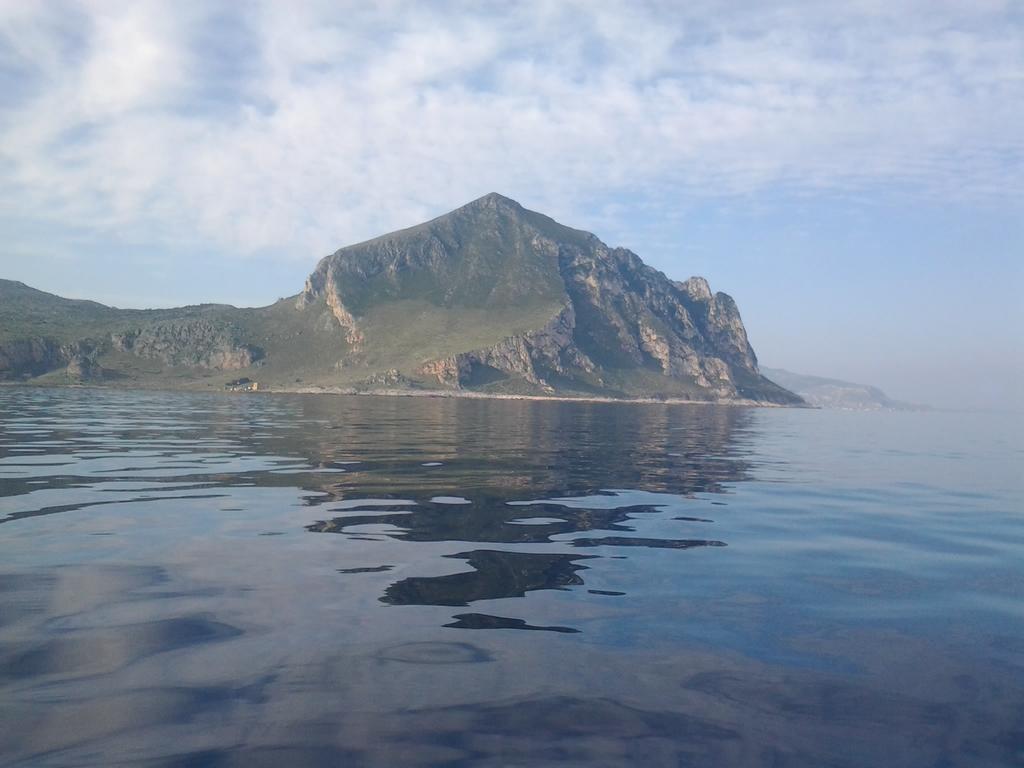 Casa Vacanza Tra Cielo E Mare Кустоначи Экстерьер фото
