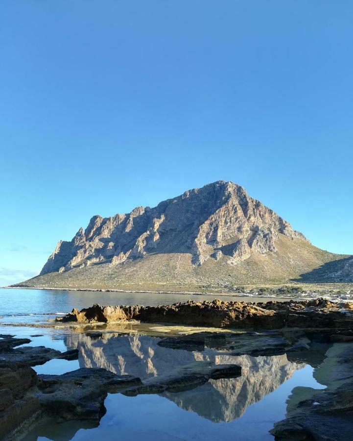 Casa Vacanza Tra Cielo E Mare Кустоначи Экстерьер фото
